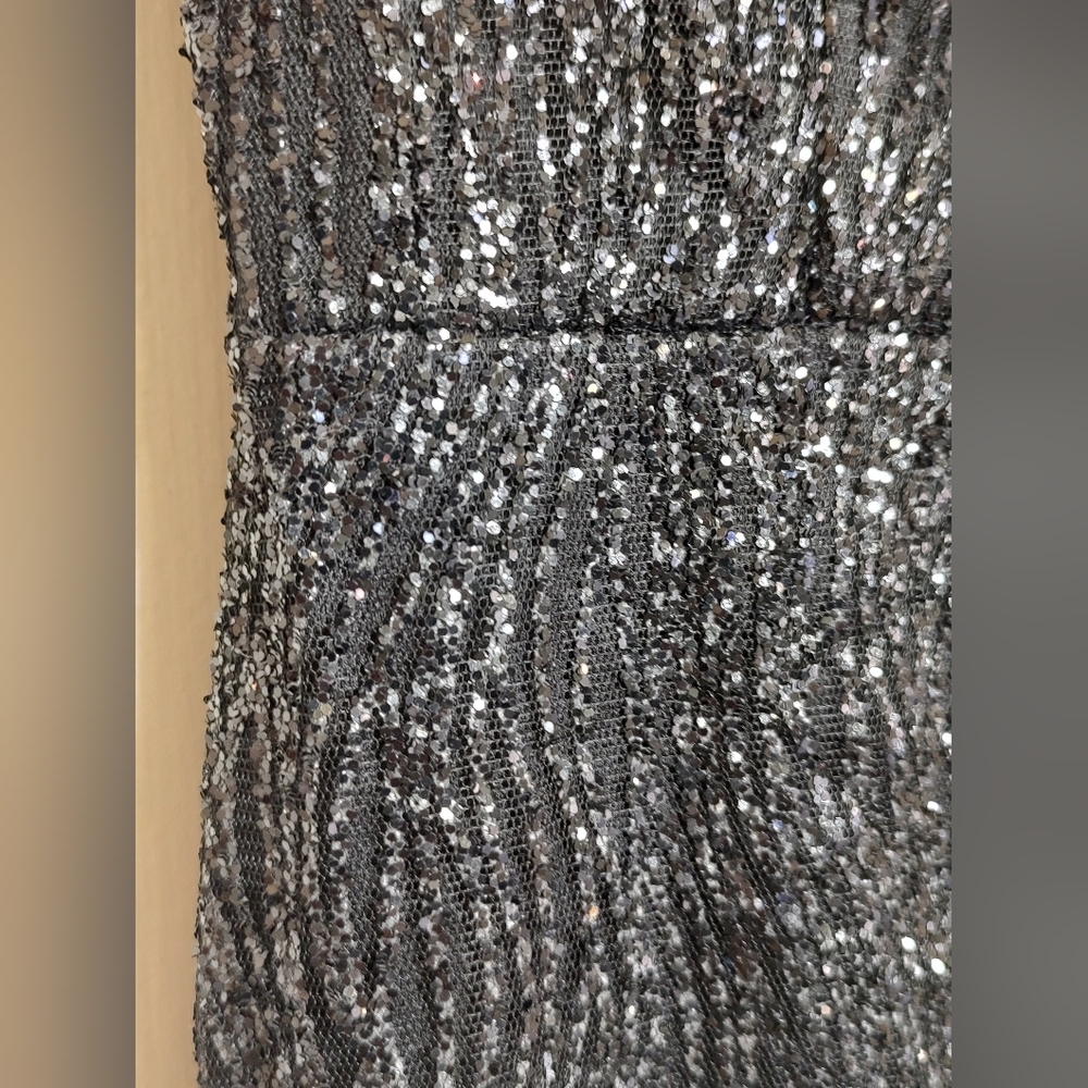 Elegant Black Fringe Sequined Mermaid Dress - Picture 5 of 11